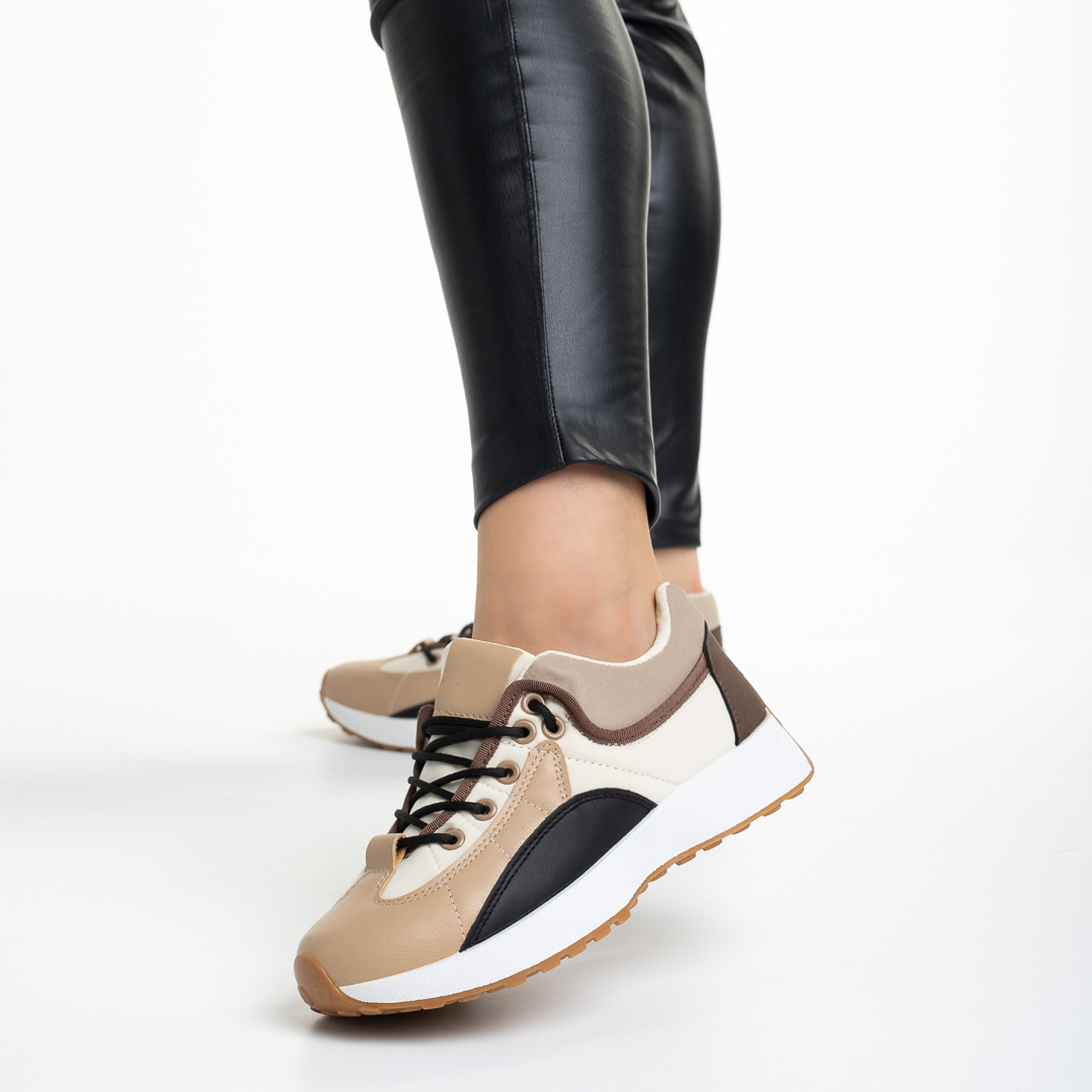 Pantofi sport dama bej inchis din material textil Renise kalapod.net imagine reduceri