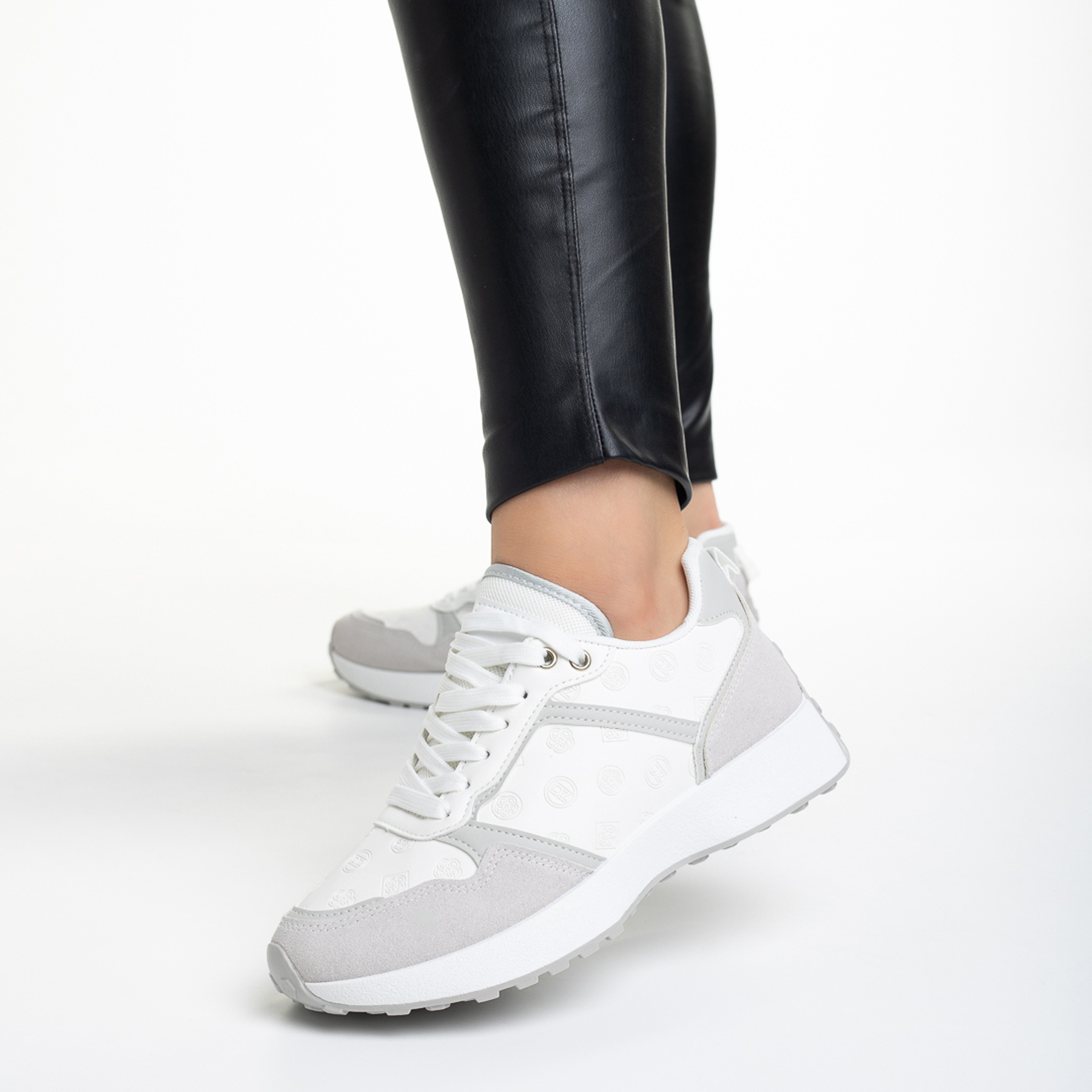 Pantofi sport dama albi cu gri din piele ecologica Ranesha