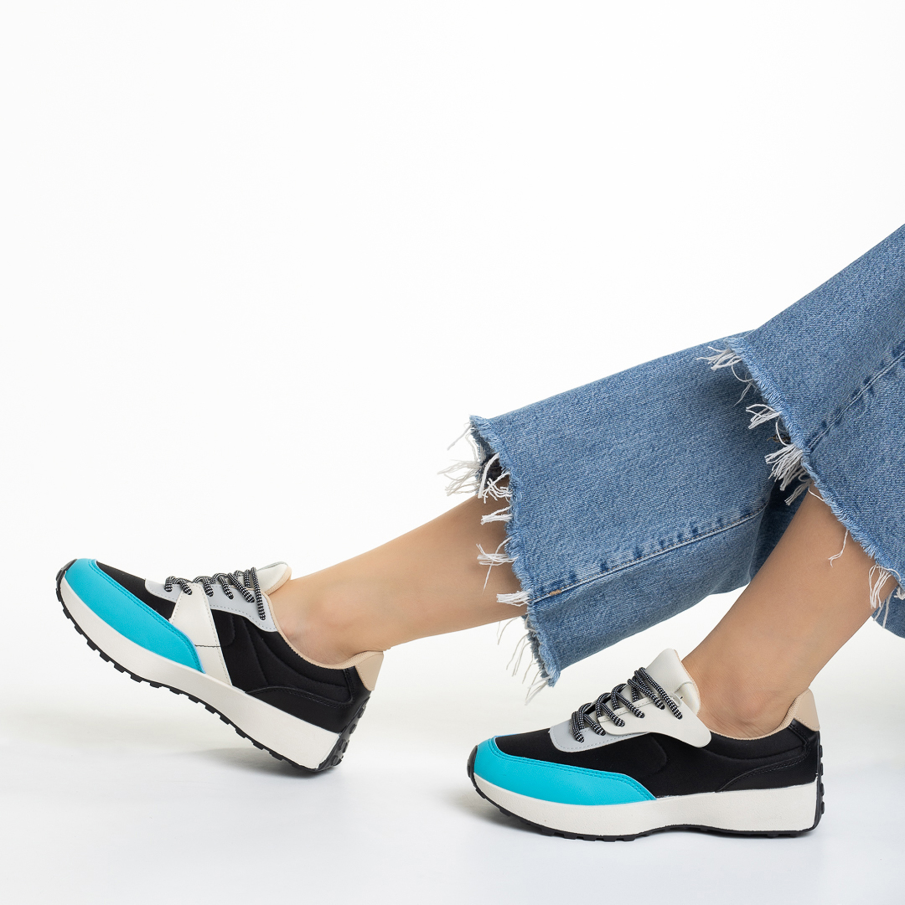 Pantofi sport dama negri cu albastru din piele ecologica si material textil Refugia
