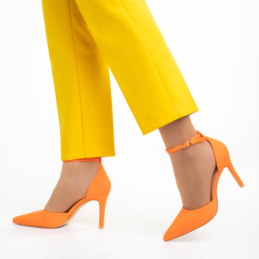 Pantofi dama portocalii din material textil cu toc Florene  Kalapod 2023-03-20