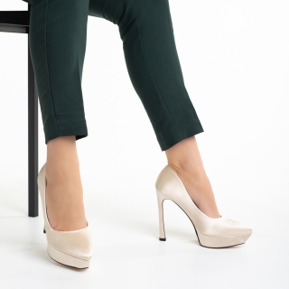 Avalansa reducerilor - Reduceri Pantofi dama bej din material textil cu toc Coriana Promotie