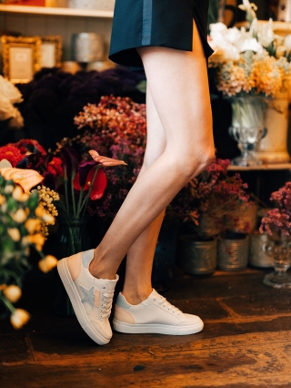 Women's Month - Reduceri Pantofi sport dama albi cu albastru din piele ecologica Yeva Promotie